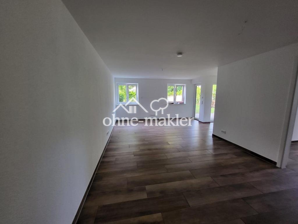 Frisch renovierte 3-Zimmer-Gartenwohnung mit Terrasse, ca. 350 m² Garten und 3 Stellplätzen - Foto 2