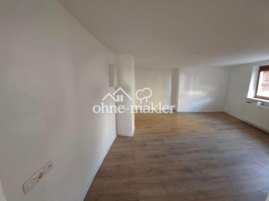 ERSTBEZUG NACH SANIERUNG AM MAIN | Zwei besondere Wohnungen mit separaten Eingängen - Photo 1