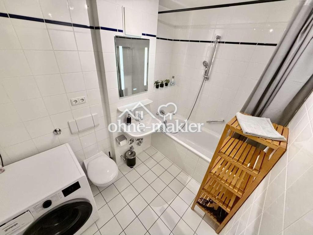 Möblierte 2-Zimmer-Wohnung mit Balkon in Stuttgart-Mitte – Renoviert & sofort bezugsbereit - Photo 4