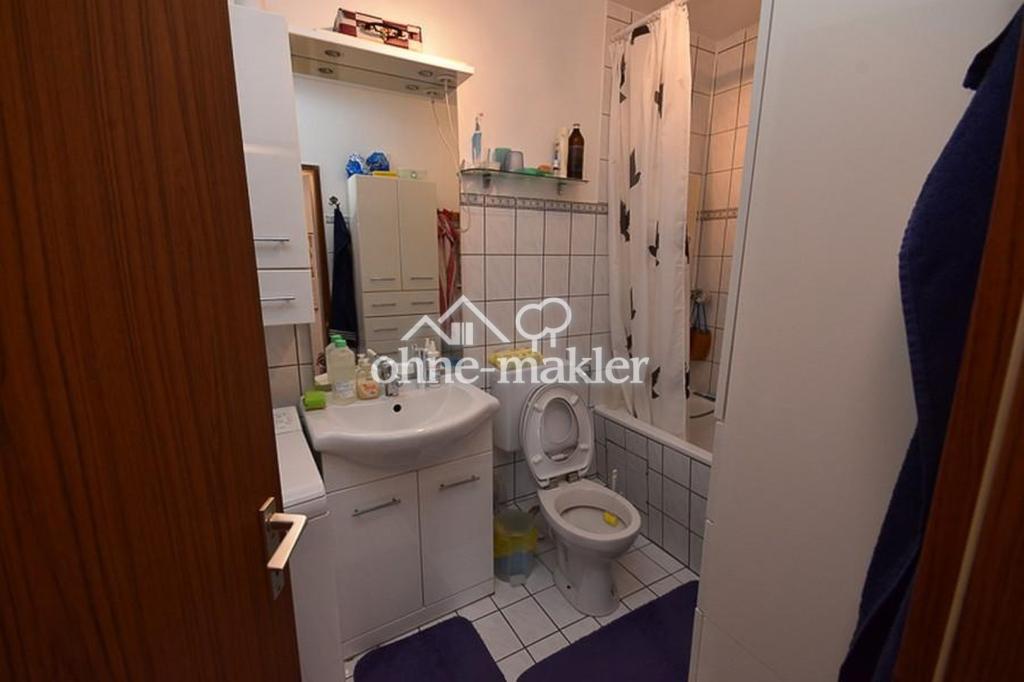 Toplage Hochheim: 2,5-Zi.-Wohnung mit Aufzug, neuer Küche & Stellplatz - Foto 2