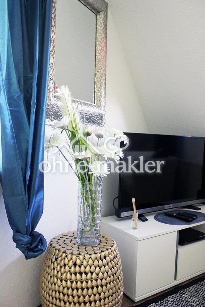 !! Sofort freie kleine 1 Zimmer Wohnung- vollmöbliert !! - Foto 1