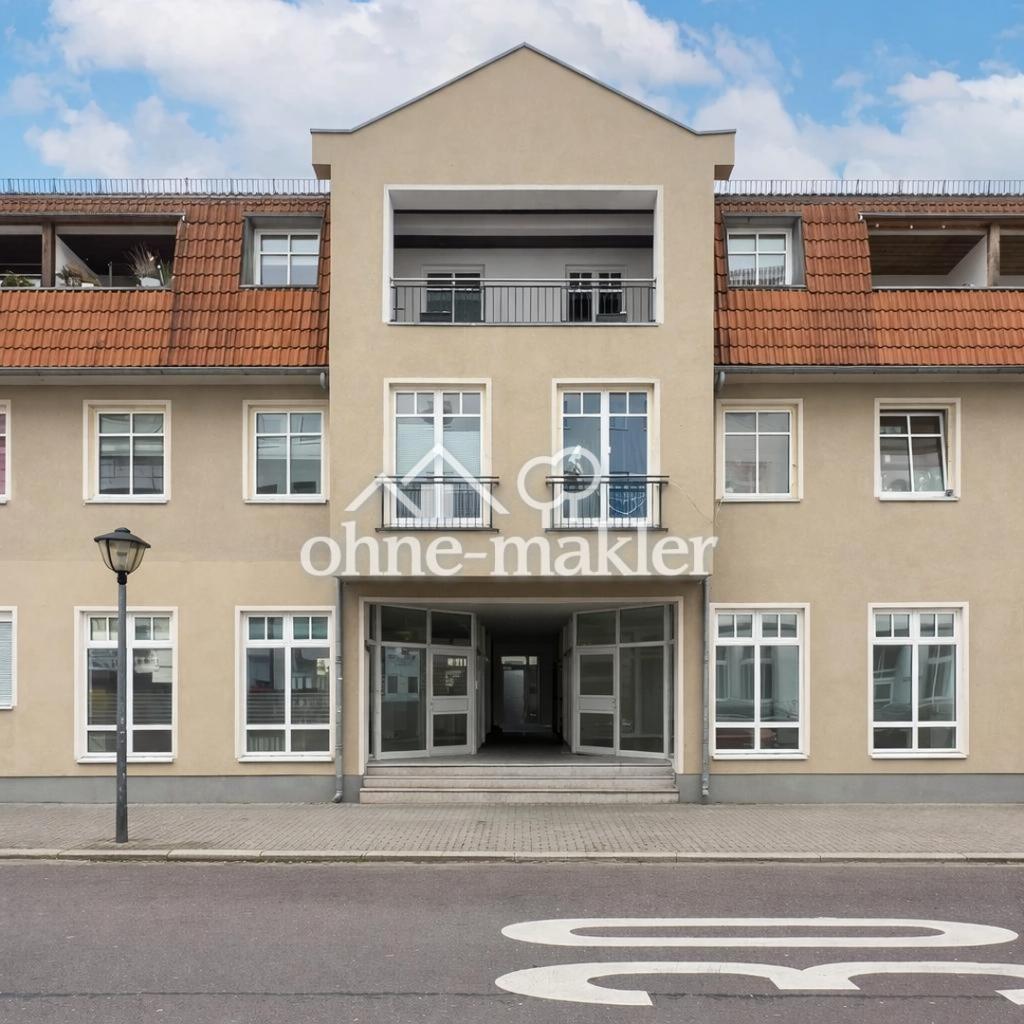 Bezugsfreie attraktive 2-Zimmer-Wohnung mit großem Balkon und Einbauküche von privat - Foto 4
