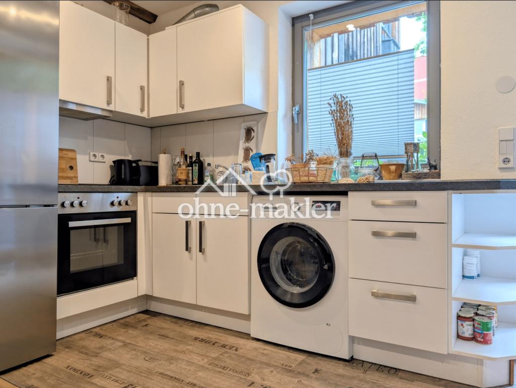 RENOVIERTE 2-Zi.-Whg. mit EBK, Terrasse und Stellplatz | ruhig und zentral - Foto 1