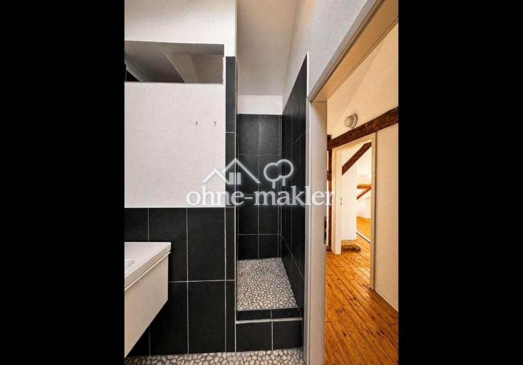 Attraktive, helle Maisonette-Wohnung mit Terrasse und Weitblick - Photo 2