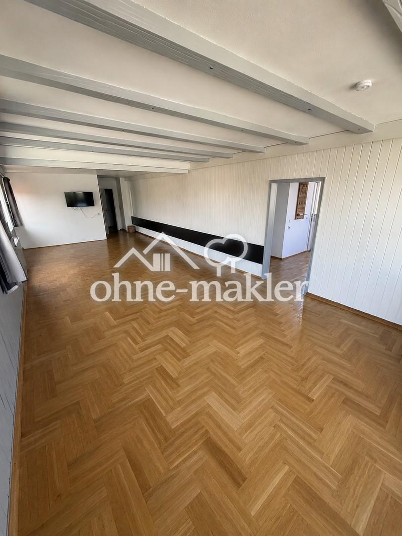 Große 2,5 Zimmer Wohnung mit riesigem Wohnzimmer - Foto 1