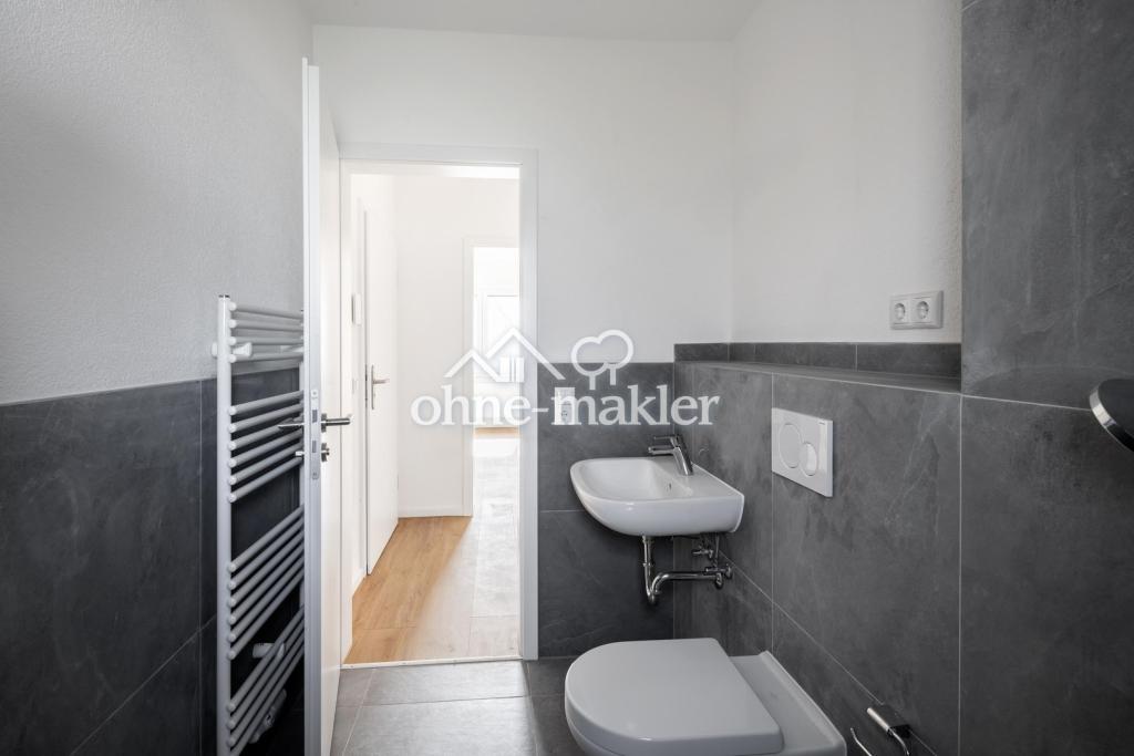 Erstbezug nach Kernsanierung: Helle 3-Zimmer-Wohnung in Mehrfamilienhaus (2.OG) - Foto 3