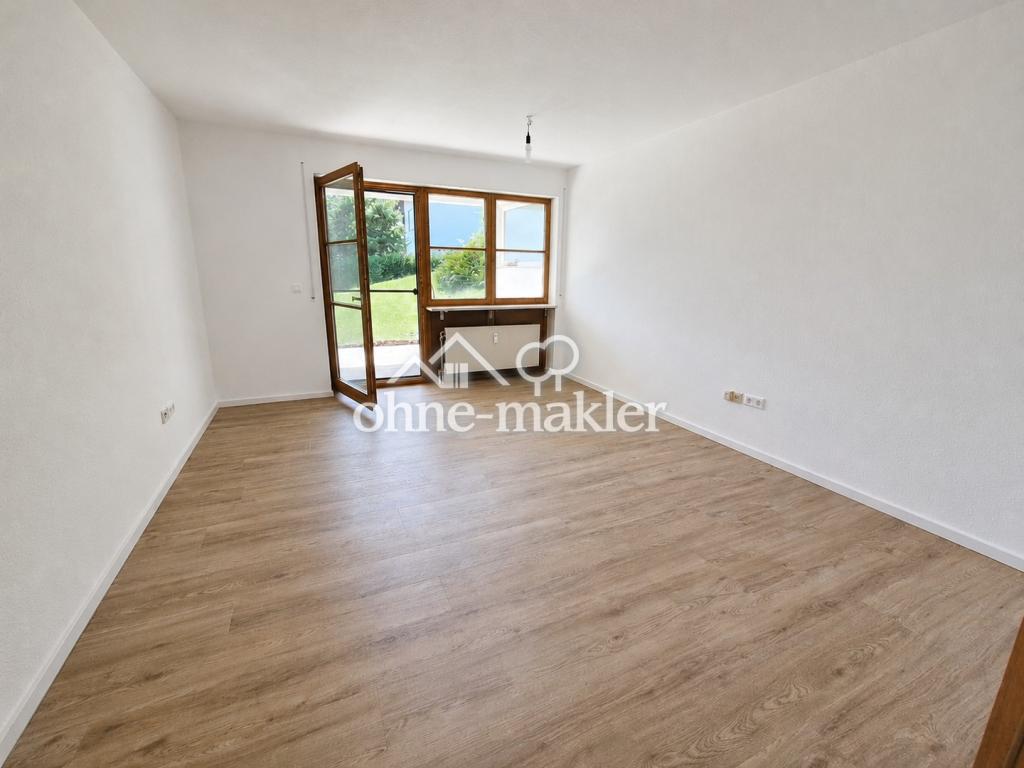 Helle und modernisierte Maisonette mit Terrasse, Balkon und Garage - Foto 1