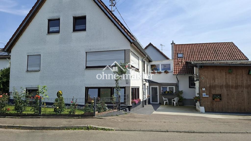 Kompaktes Dachgeschoss-Appartement mit neuer Nolte-Küche, Klima und Stellplatz - Photo 5