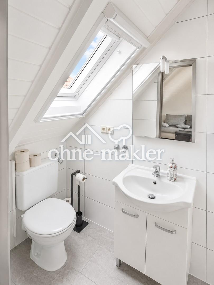 Kompaktes Dachgeschoss-Appartement mit neuer Nolte-Küche, Klima und Stellplatz - Photo 3