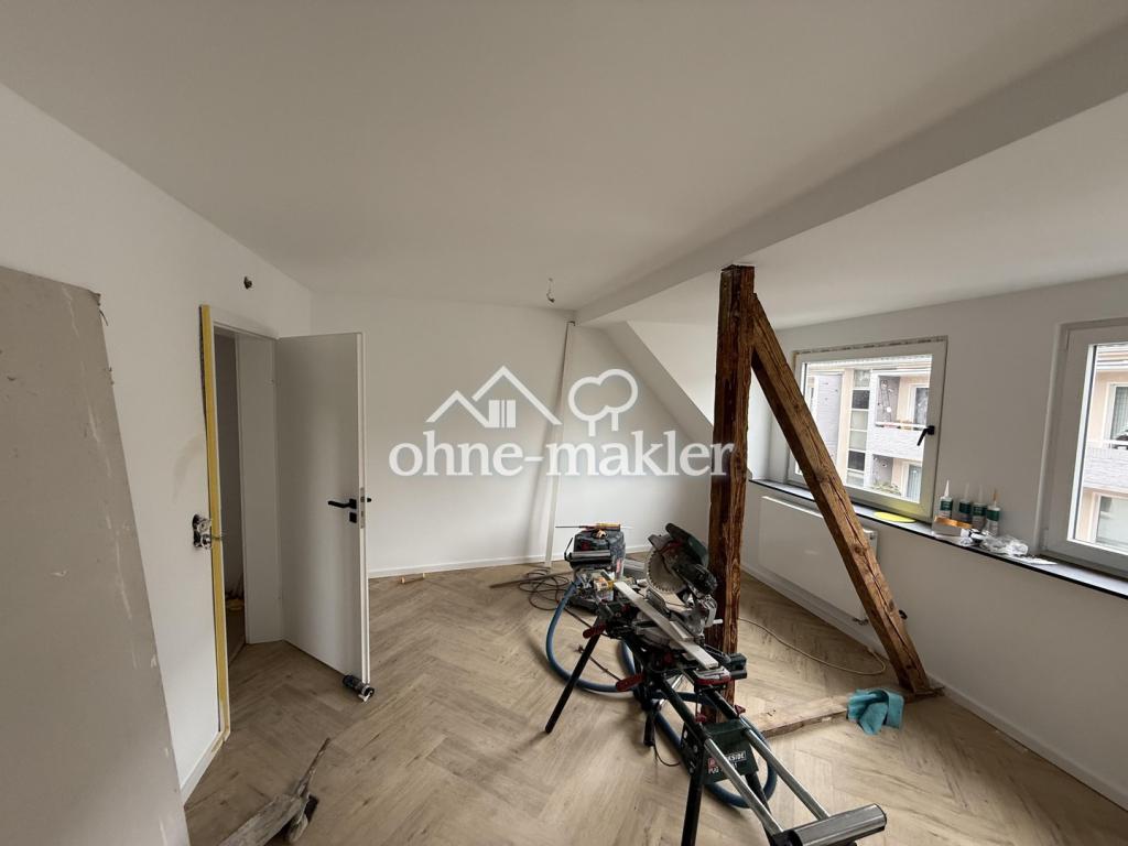Stilvoll wohnen unterm Dach – Kernsanierte Zwei Zimmer Wohnung mit hochwertiger Ausstattung! - Foto 5