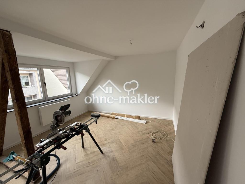 Stilvoll wohnen unterm Dach – Kernsanierte Zwei Zimmer Wohnung mit hochwertiger Ausstattung! - Foto 3