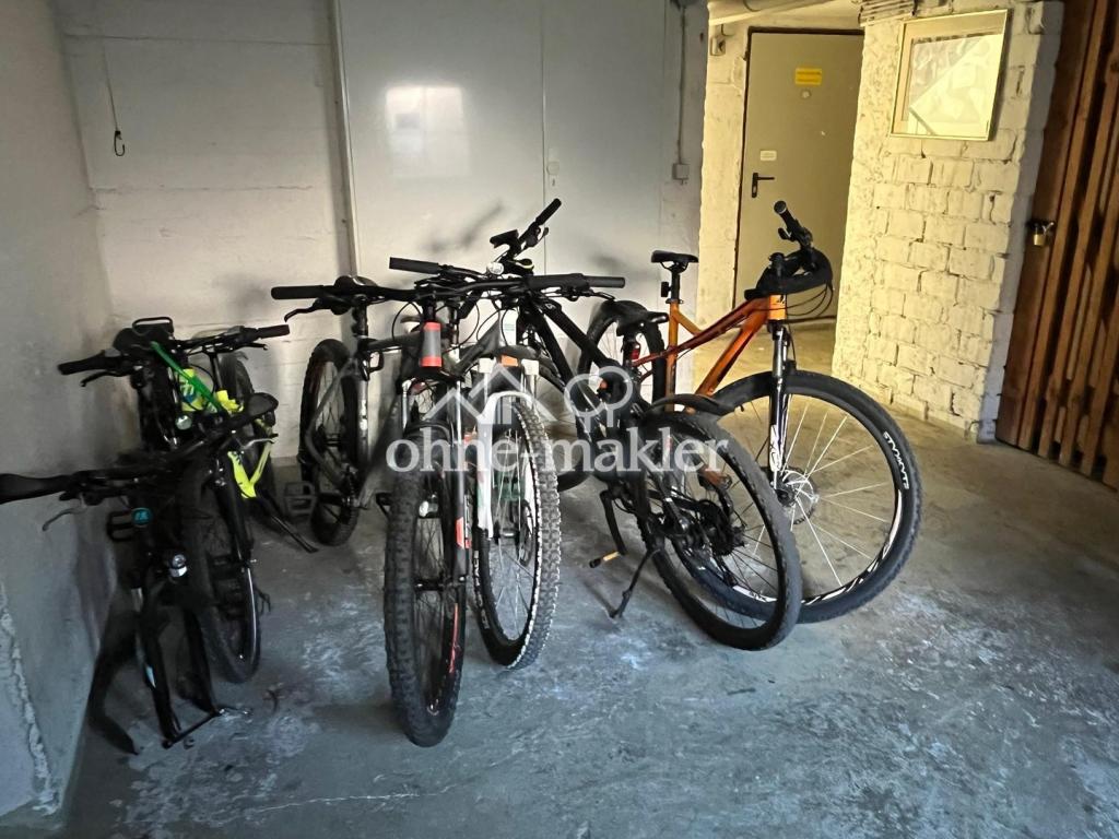 Sanierte 3-Zi.-Wohnung mit Südbalkon, EBK und Garage - Photo 5