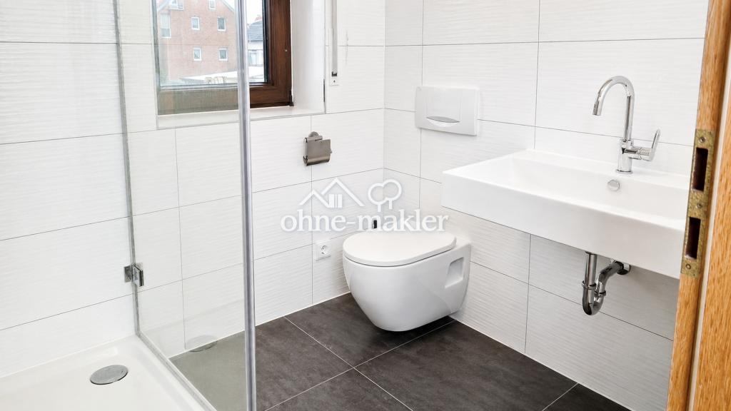 Großzügige Wohnung mit eigenem Eingang, Kamin & Balkon in Bottrop - Photo 2