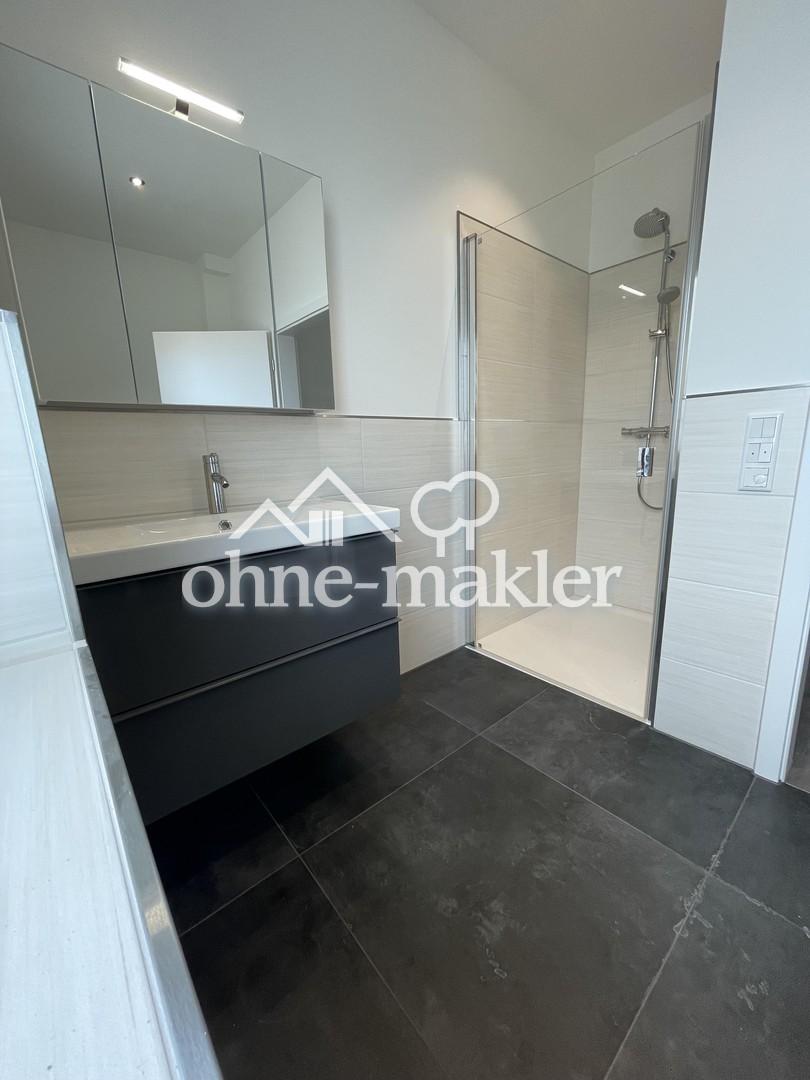 Moderne helle 3-Zimmer-Maisonette-Whg mit EBK und Balkon + Carport in Achim Uphusen - Photo 3