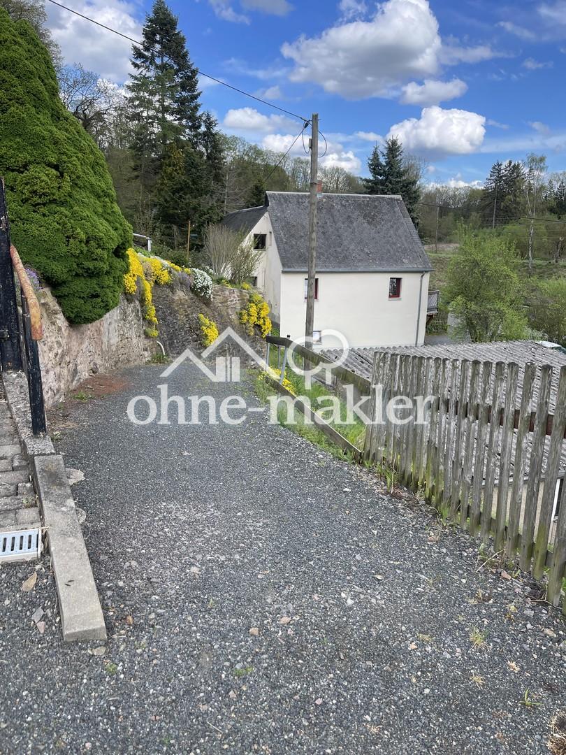 Kleines Haus mit Garten und Blick auf die Mulde - Photo 5