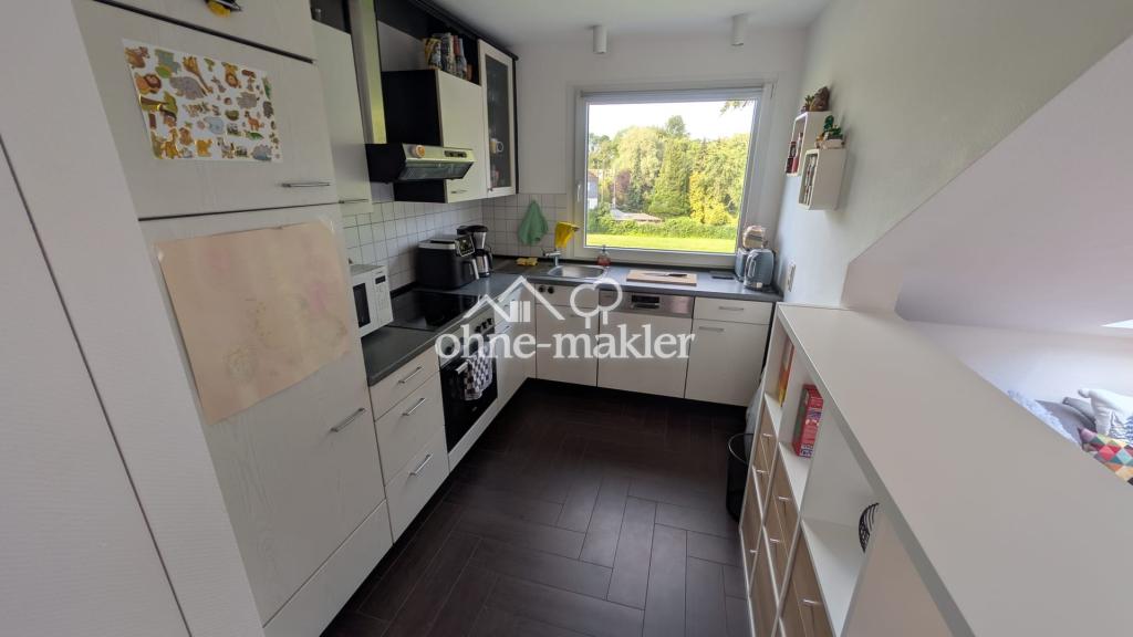 Helle 2‑Zimmer DG‑Wohnung mit großem Tageslichtbad – gepflegtes privates 8‑Familienhaus - Foto 4