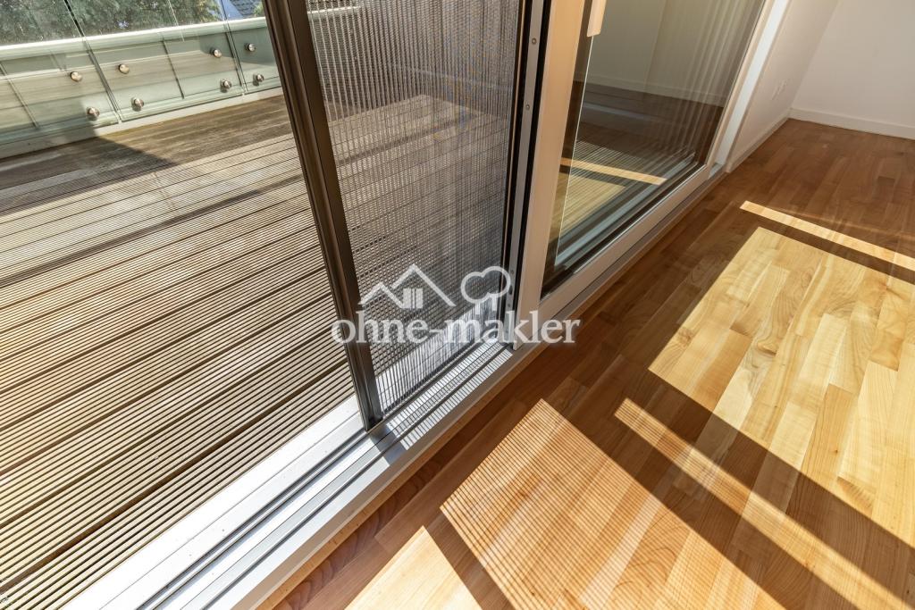 Exklusive Maisonettewohnung mit Haus-im-Haus-Charakter, Garten, Dachloggia, Garage in Pfaffendorf - Photo 5