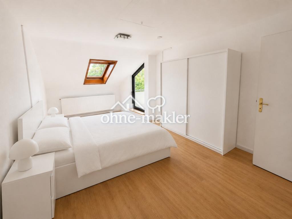 Helle, sanierte 3-Zi DG Wohnung mit Balkon in ruhiger Wohnlage - Photo 3