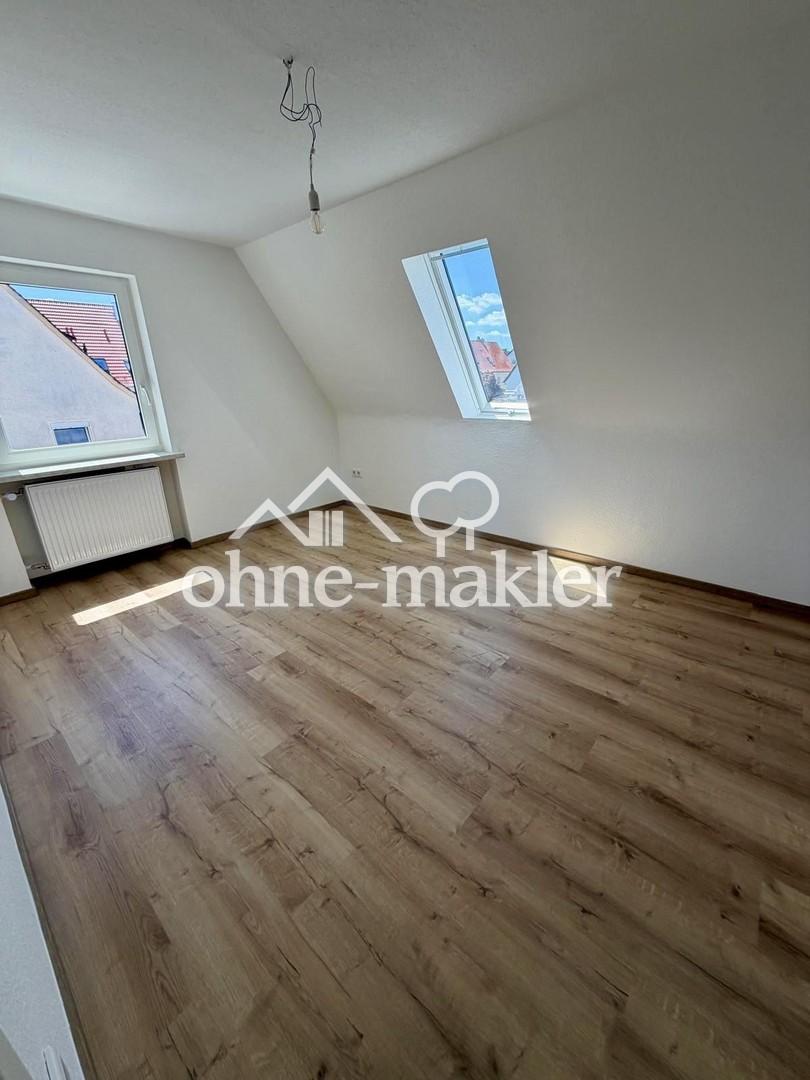 Dachgeschosswohnung in Pleinfeld - Frisch saniert - Foto 3