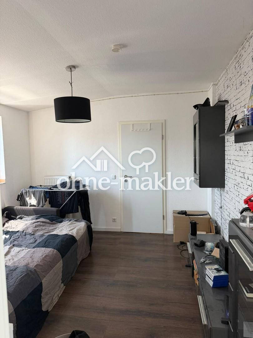 Nette 2 Zimmer Dachgeschosswohnung mit Klimaanlage - Foto 2