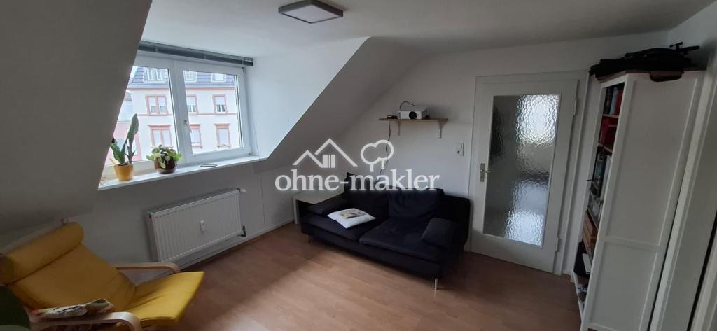 FFM – Heddernheim: Gemütliche, helle 3 Zimmer-Dachgeschoss-Wohnung - energieeffizient! - Photo 1