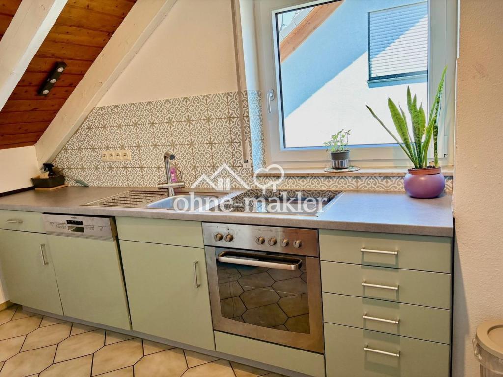 Vollmöblierte großzügige 2-Zi.-Whg. 80qm mit Balkon für 9 bis 18 Monate - Photo 5