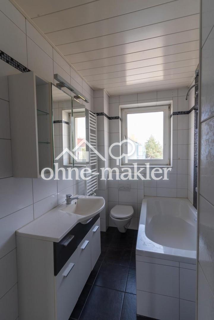 gepflegte 3-Zimmerwohnung mit Balkon, EBK und Stellplatz in Nienburg (Saale) - Foto 5