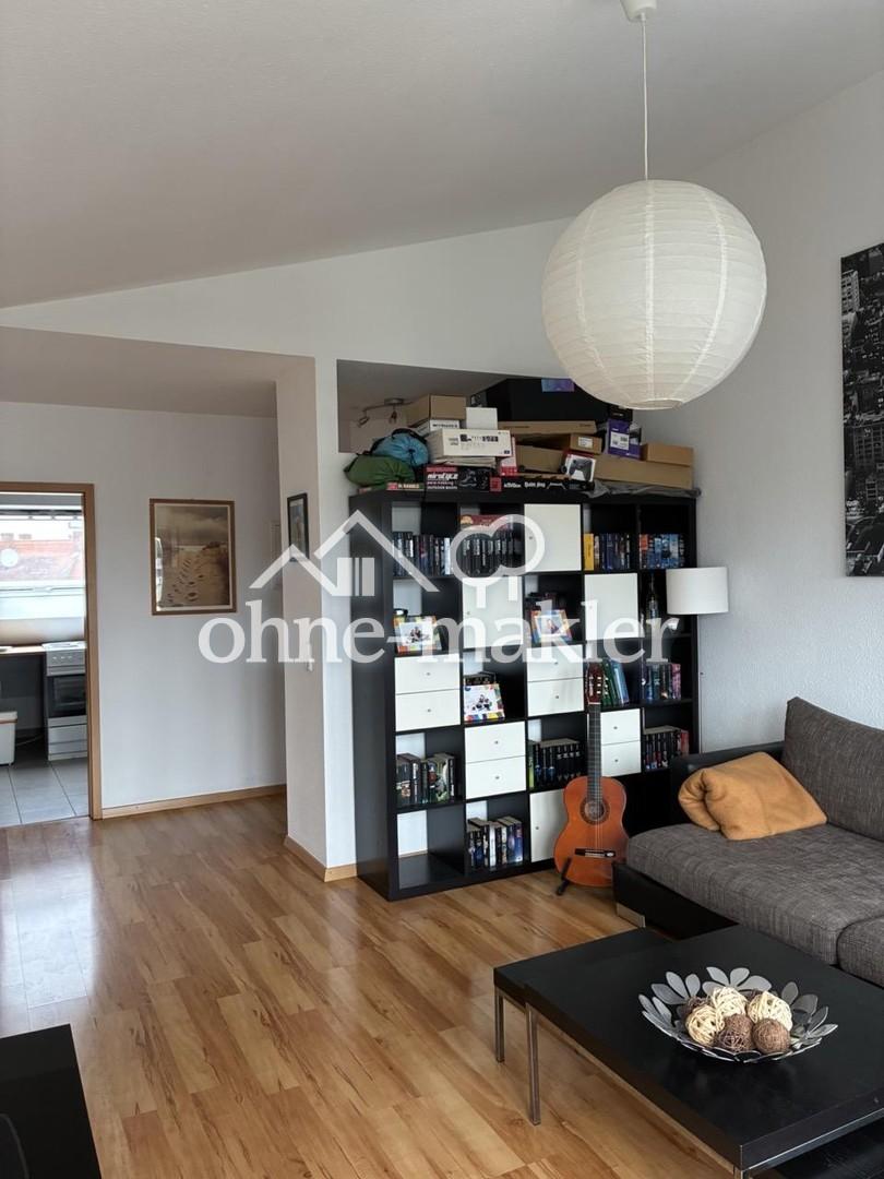 charmante Dachgeschosswohnung in Hanau - Foto 1