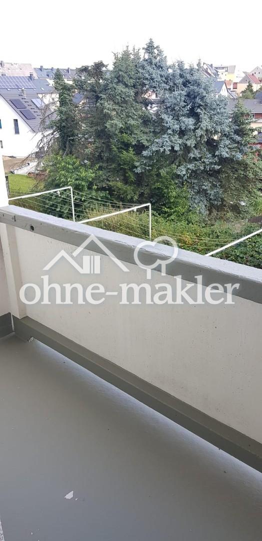 Elterlein: Sonnige 3-Zimmer-Wohnung mit großem Balkon und Einbauküche in ruhiger Neubauanlage - Photo 3