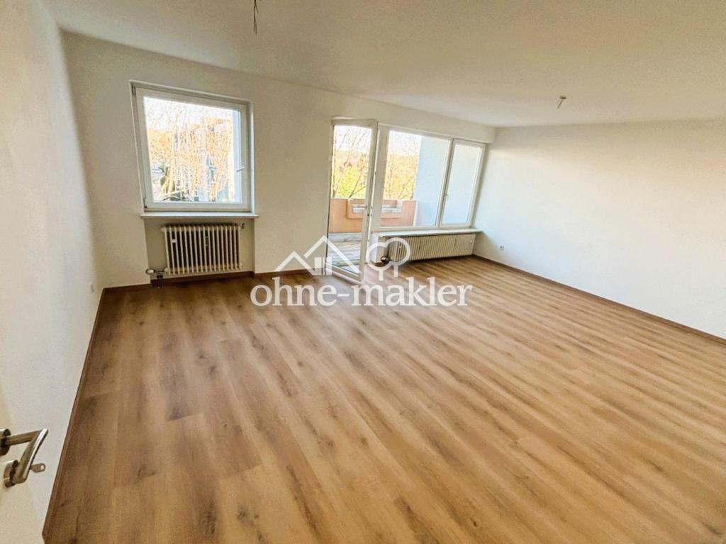 Frisch sanierte 3-Zimmer-Wohnung mit Loggia und TG in attraktiver Lage - Photo 1
