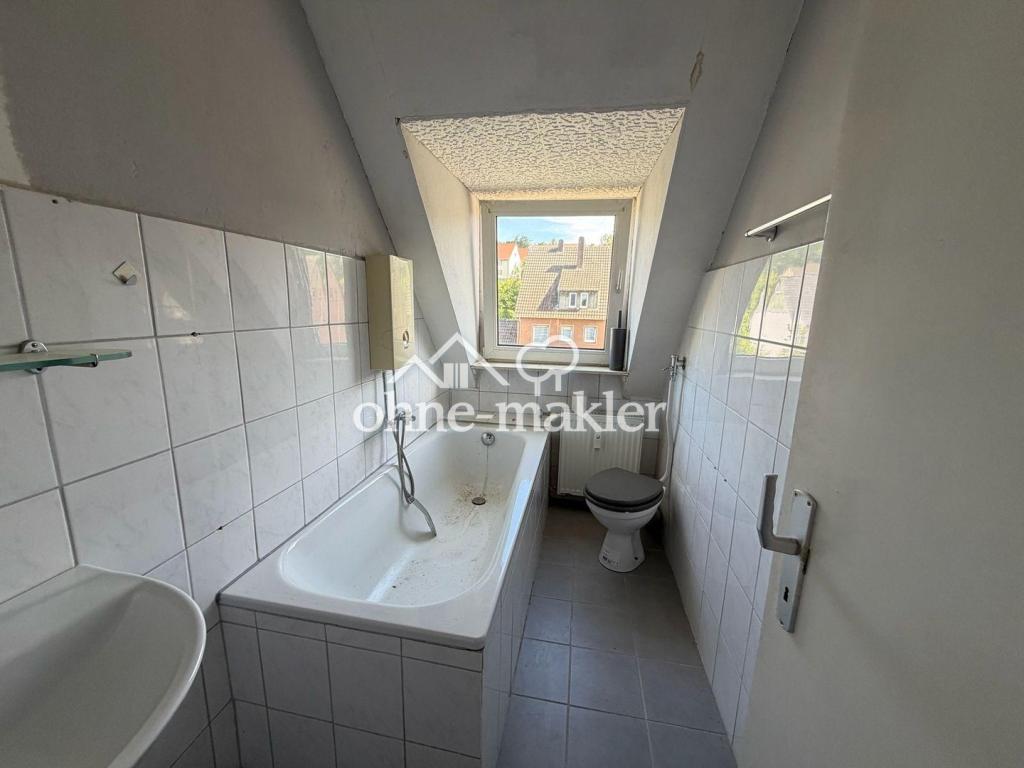 Moderne & lichtdurchflutete 3-Zimmer-Dachgeschosswohnung in zentraler Lage von Menden - Foto 4