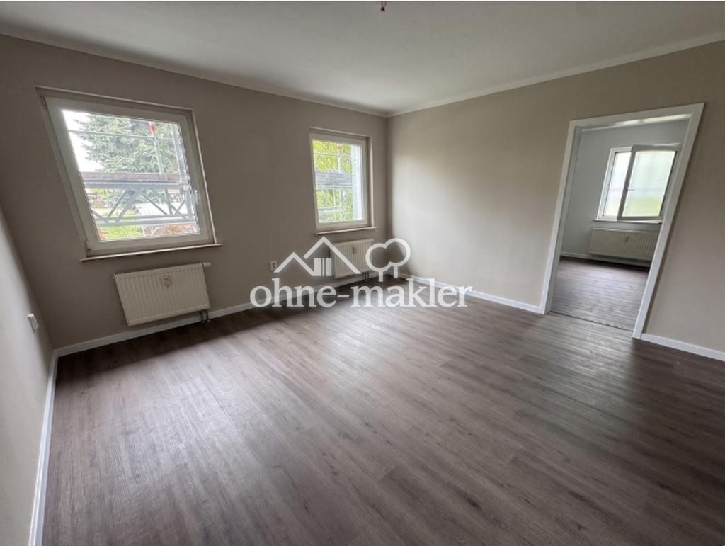Saniertes Haus: Helle 4,5-Zimmer-Wohnung in Lobstädt mit Garten - Photo 1