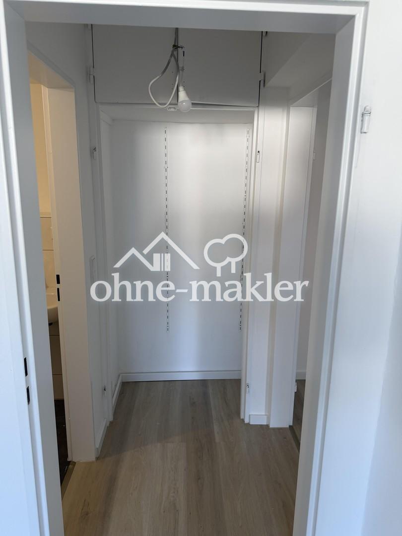 2-Zimmer EG-Wohnung mit Balkon kernsaniert 63qm - Foto 2