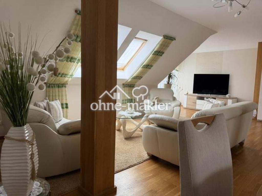 Lichtdurchflutete 2-Zimmer-Dachgeschosswohnung mit separatem Dachboden in Luckau - Foto 1