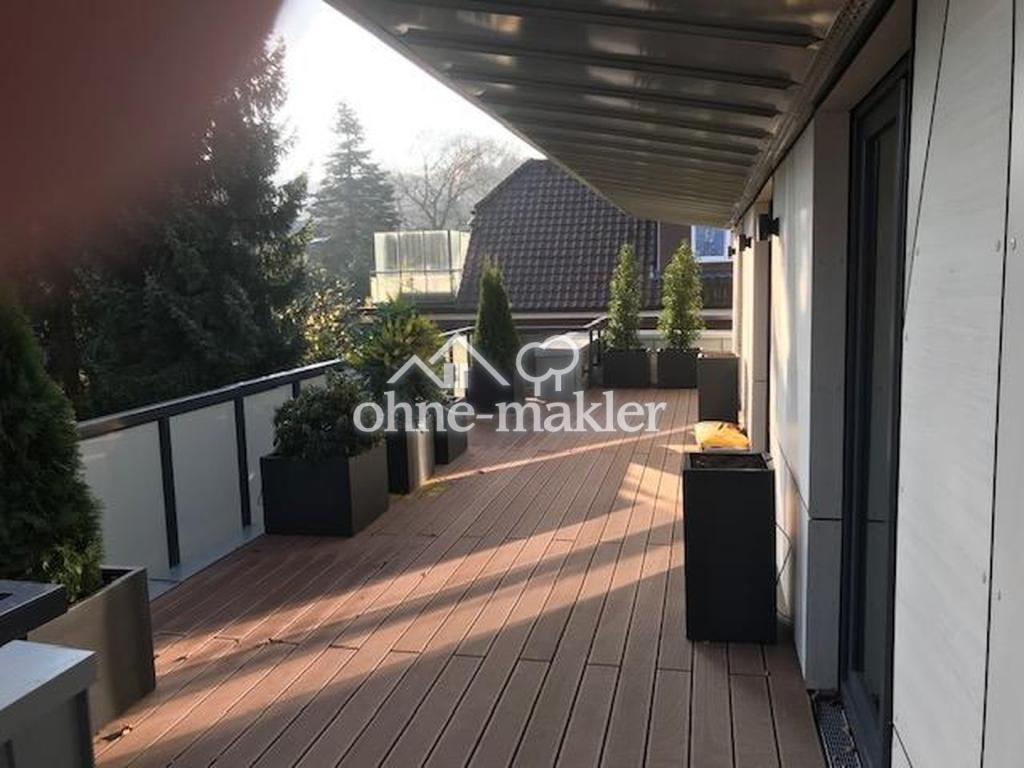Helle Penthousewohnung mit großer Dachterrasse in zentraler Lage von Volksdorf - Photo 2