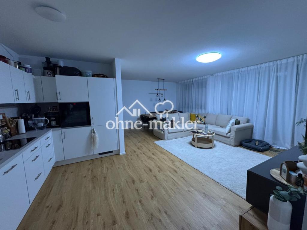Schöne 3-Zimmer-Wohnung mit Balkon in Balingen-Engstlatt - Photo 1