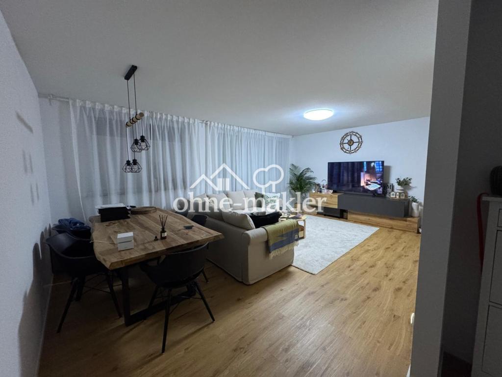 Schöne 3-Zimmer-Wohnung mit Balkon in Balingen-Engstlatt - Photo 2