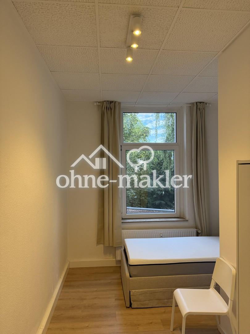Sarnierte Altbau Wohnung (möbliert) WG 4-5 Personen - Photo 3