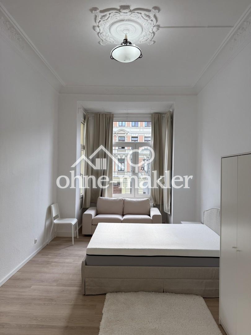 Sarnierte Altbau Wohnung (möbliert) WG 4-5 Personen - Photo 1