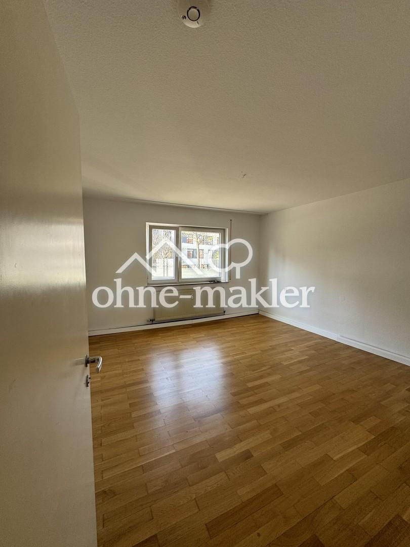 Helle 3-Zimmer Wohnung, zentral gelegen, ideal für eine WG, Paare, oder Familien - Photo 2