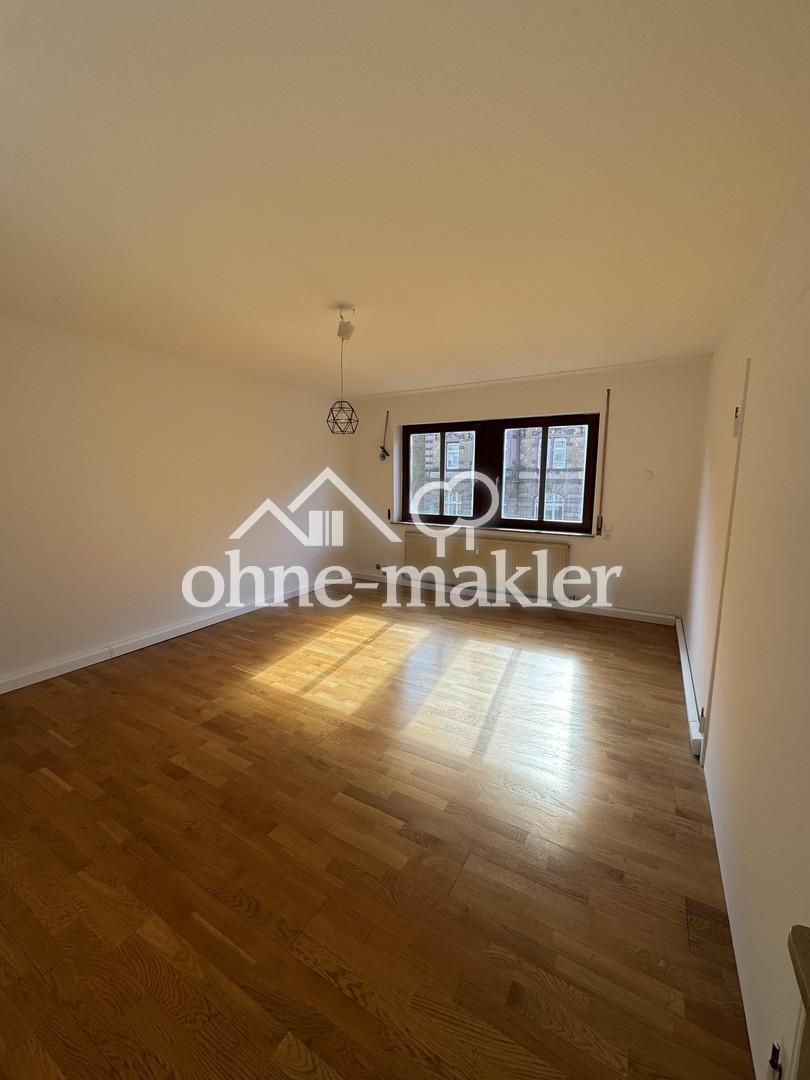 Helle 3-Zimmer Wohnung, zentral gelegen, ideal für eine WG, Paare, oder Familien - Photo 1