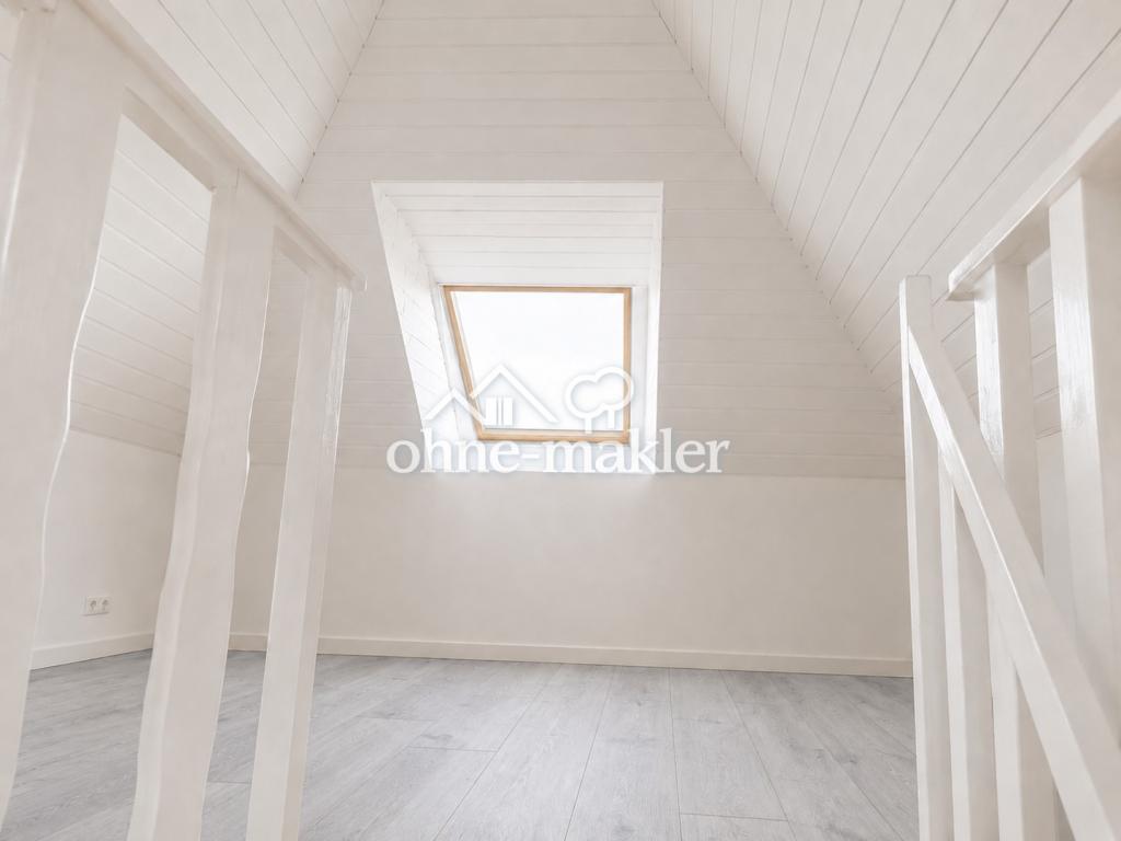 Helle 3,5–4-Zi.-Maisonette mit 2 Bädern, separater Küche & Dachgeschoss in Hoflage - Foto 4