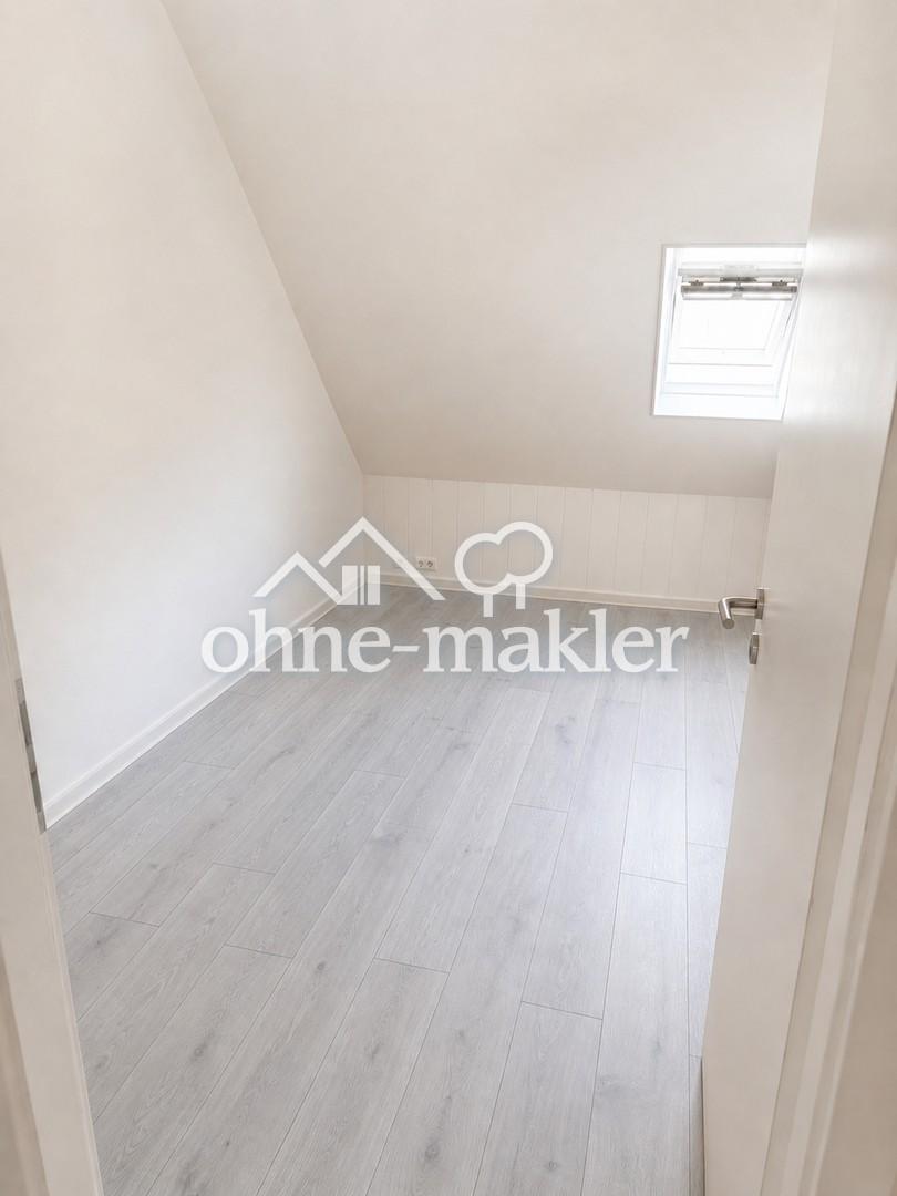Helle 3,5–4-Zi.-Maisonette mit 2 Bädern, separater Küche & Dachgeschoss in Hoflage - Foto 5