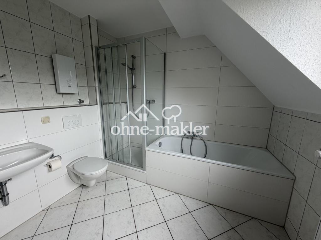 Hoch hinaus - Leben mit Charakter, 3-Zimmer-Wohnung in zentraler Lage - Foto 2