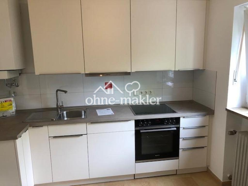 Schöne 4-Zimmer-Wohnung in Regensburg, zwei Balkone, gepflegt und renoviert - geeignet für WG - Foto 1