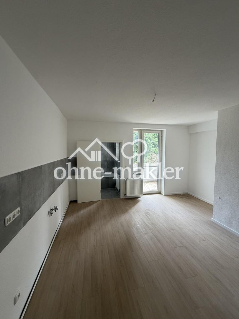 Erstbezug nach Kernsanierung | 3 Zimmer | Große Wohnküche | Loggia | WG-geeignet - Photo 1