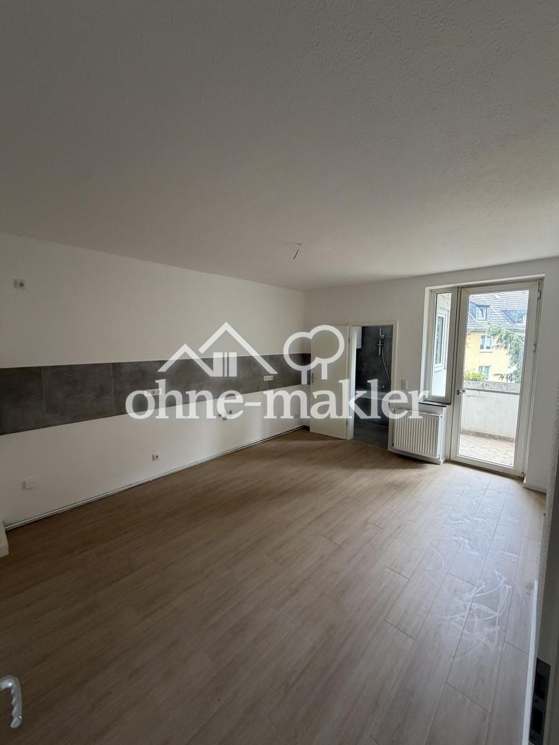 Erstbezug nach Kernsanierung | 3 Zimmer | Große Wohnküche | Loggia | WG-geeignet - Photo 3