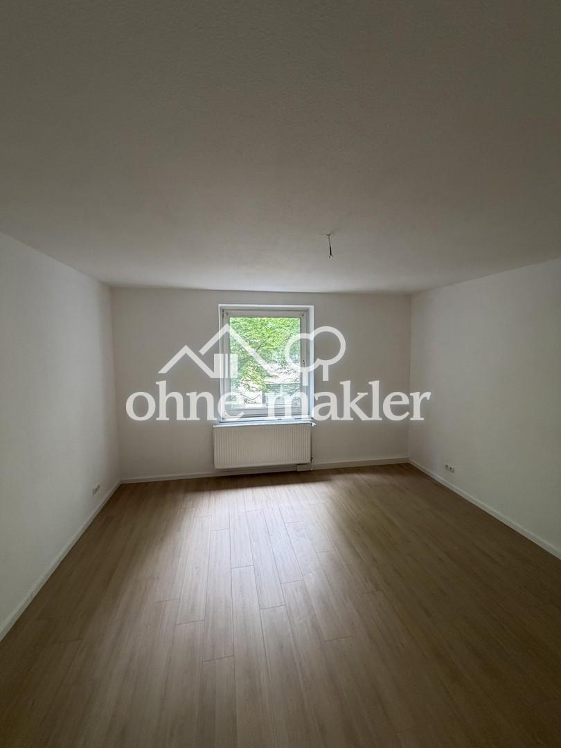 Erstbezug nach Kernsanierung | 3 Zimmer | Große Wohnküche | Loggia | WG-geeignet - Photo 2