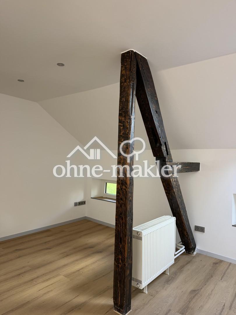 Schöne 2 Zimmer Dachgeschosswohnung - Foto 5