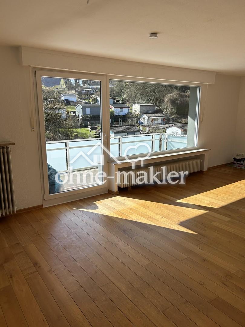 Schöne Wohnung 82m2 mit Südbalkon,neuem Bad, Keller und 1 Parkplatz - Photo 3